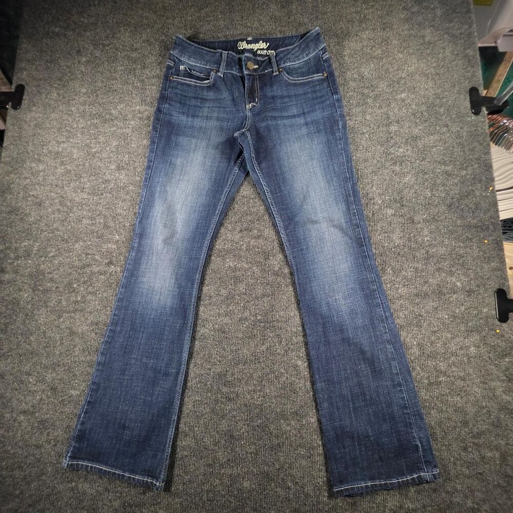 Wrangler Women's Blue and Navy Jeans